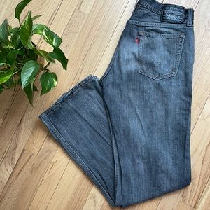 Men’s Levi’s Low Boot Cut 527 jean